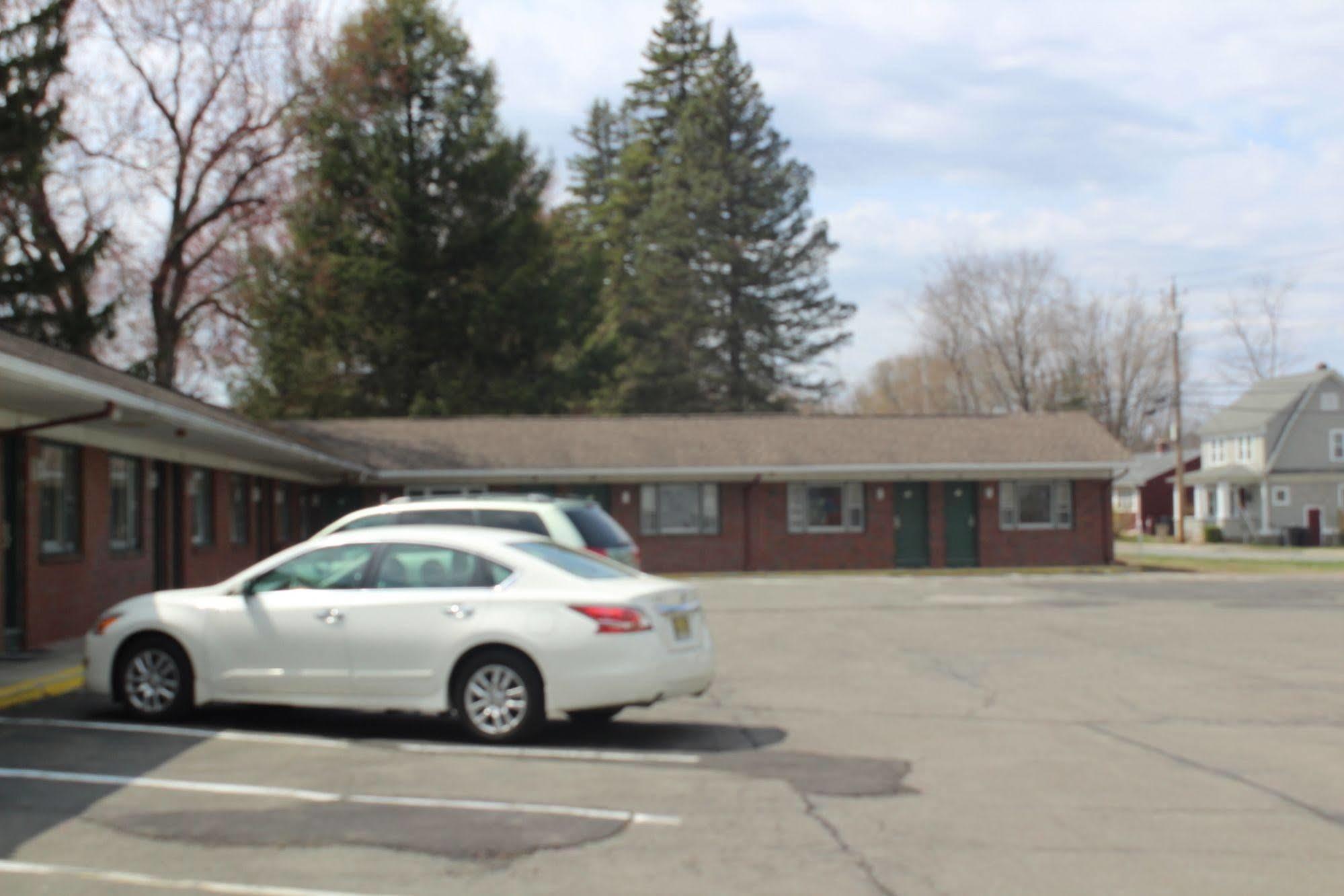 Elm Motel Westfield Exterior foto